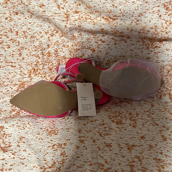 Women’s Carmin Bow Pump with Memory Foam - Picture 3 of 3